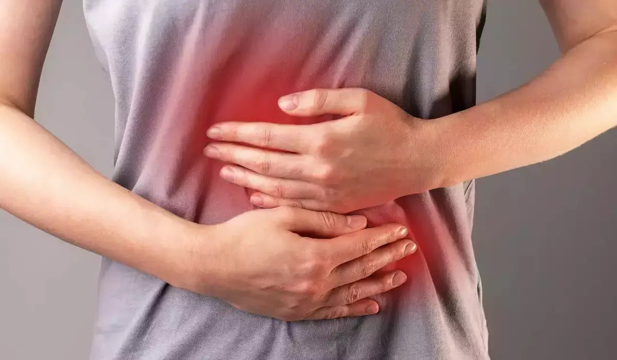 Stomach Cancer: छाती में जलन को न करें नजरअंदाज, यह पेट के कैंसर का हो सकता है संकेत