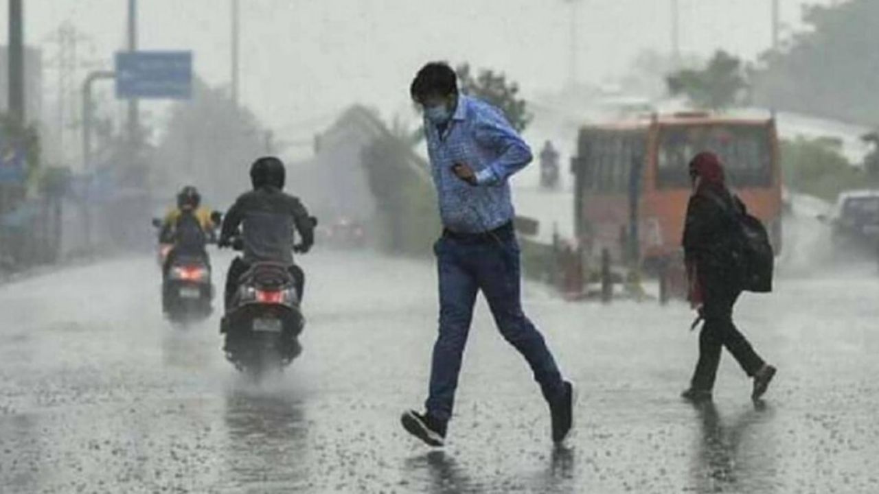 Fengal cyclone का उत्तर भारत पर असर, क्या दिल्ली-NCR में बढ़ेगी सर्दी या होगी बारिश? जानिए पूरी खबर 