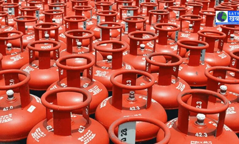 नए साल के पहले दिन LPG gas cylinder की कीमतों में राहत, दिल्ली से मुंबई, कोलकाता से चेन्नई तक घटे दाम