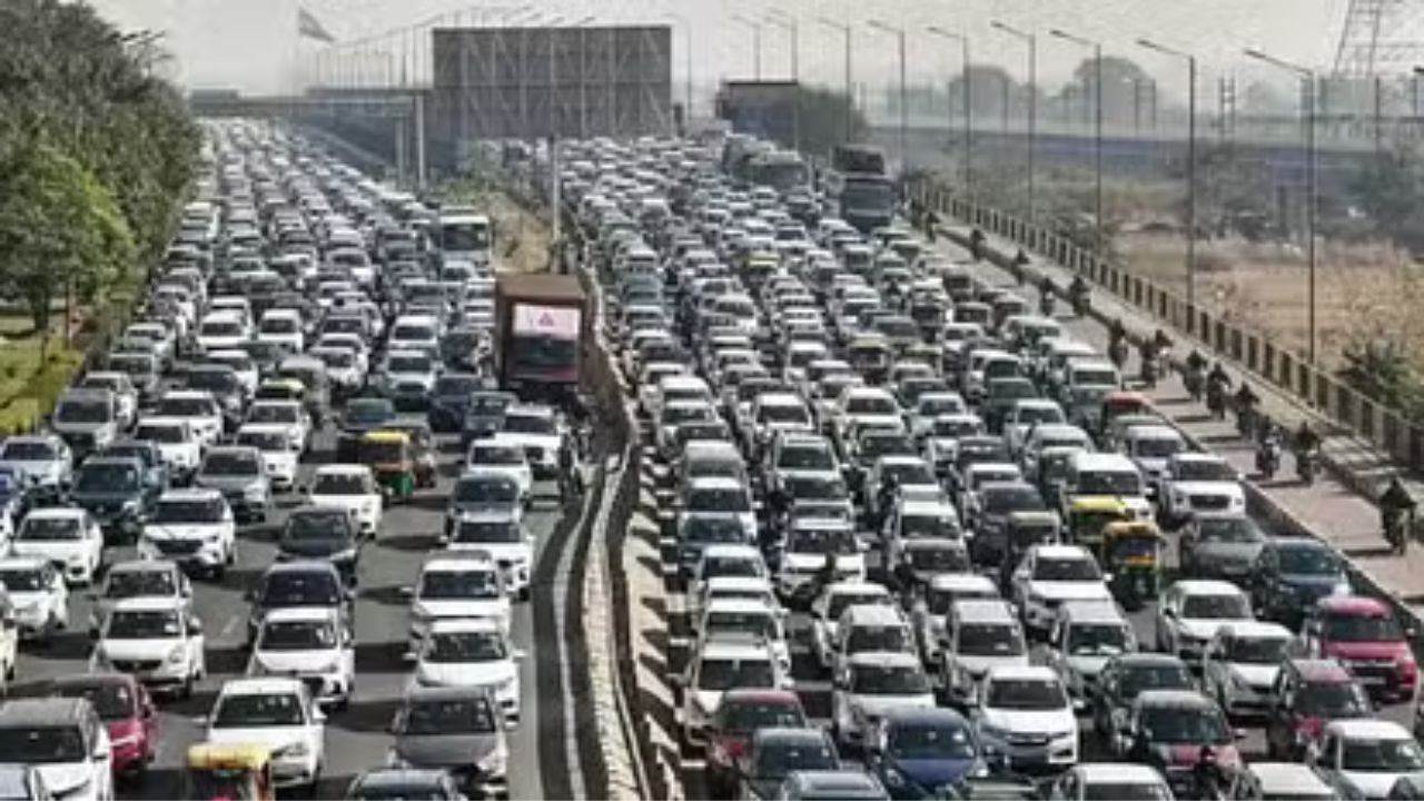 Beijing Traffic Jam: बीजिंग-तिब्बत एक्सप्रेसवे पर 12 दिन तक चला दुनिया का सबसे लंबा ट्रैफिक जाम