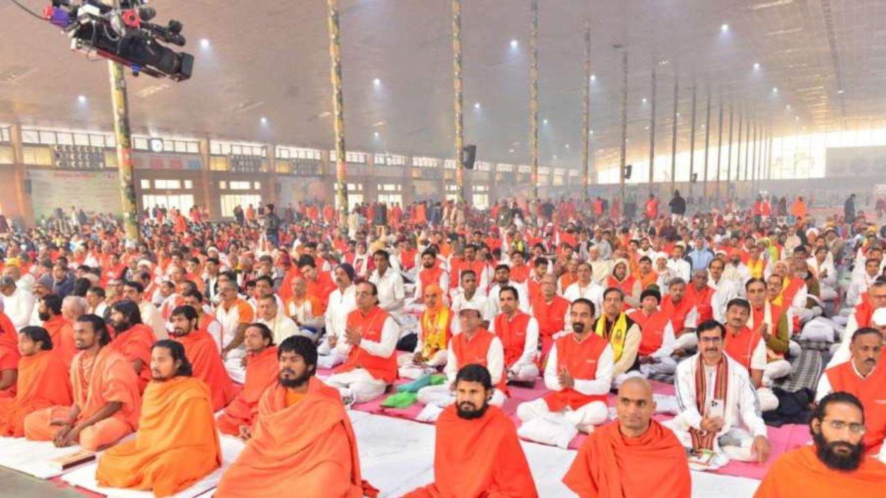 30th Foundation Day of Patanjali Sansthan: पांच क्रांतियों का संकल्प और भारतीय शिक्षा बोर्ड से 5 लाख स्कूलों को जोड़ने का लक्ष्य