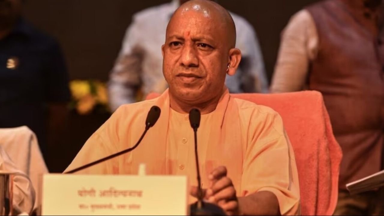 CM Yogi: कौन से देश के पीएम ने महाकुंभ में गंगा देख कर आंसू बहाए, मुख्यमंत्री योगी ने अब क्यों सुनाई यह कहानी