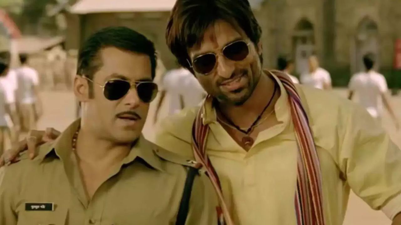 Sonu Sood On Munni Badnaam Hui Song: "सलमान खान की 'मुन्नी बदनाम हुई' में एंट्री पर सोनू सूद हुए गुस्सा, फैंस बोले- 'गाने की सुपरहिट होने की वजह वह थे'"