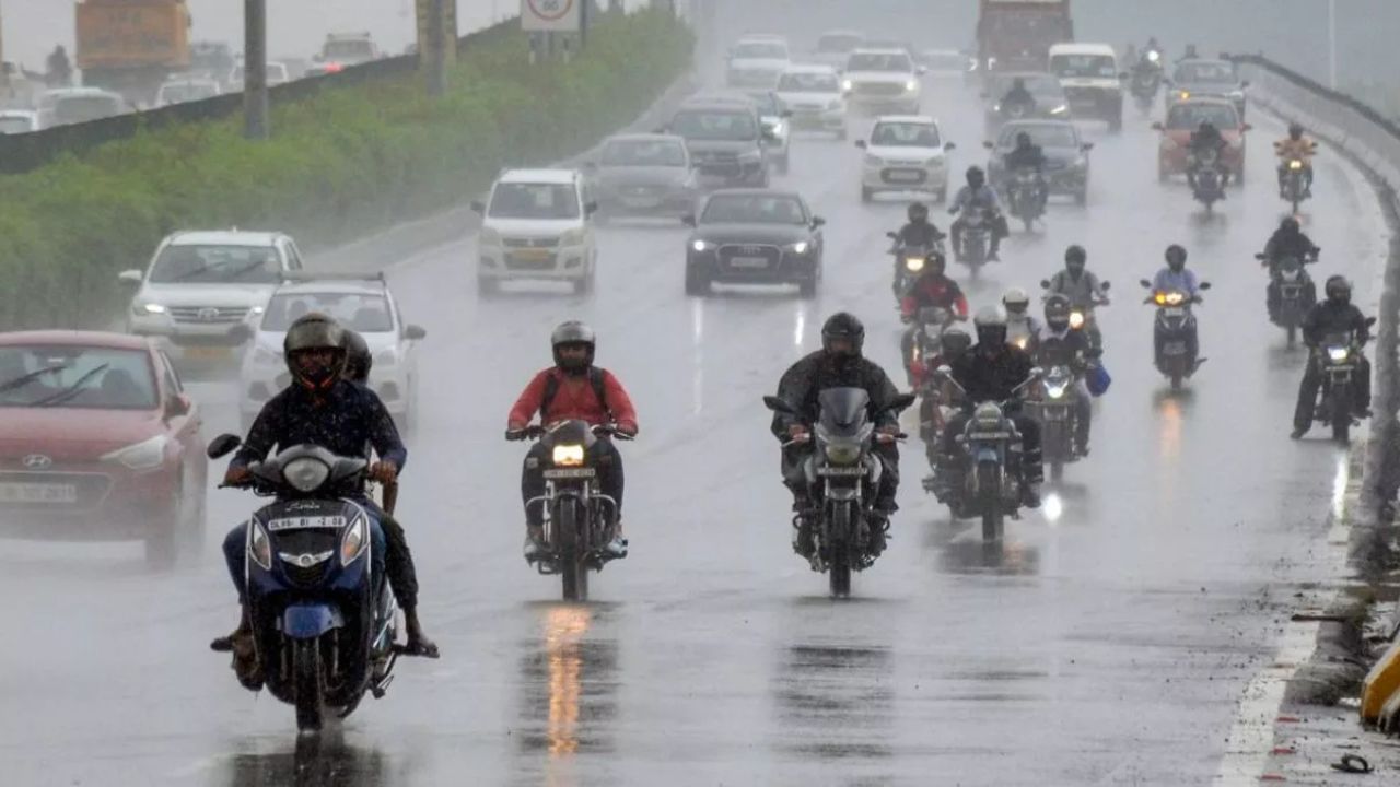 Delhi Weather Update: फिर होगी बारिश, बढ़ेगी ठंड