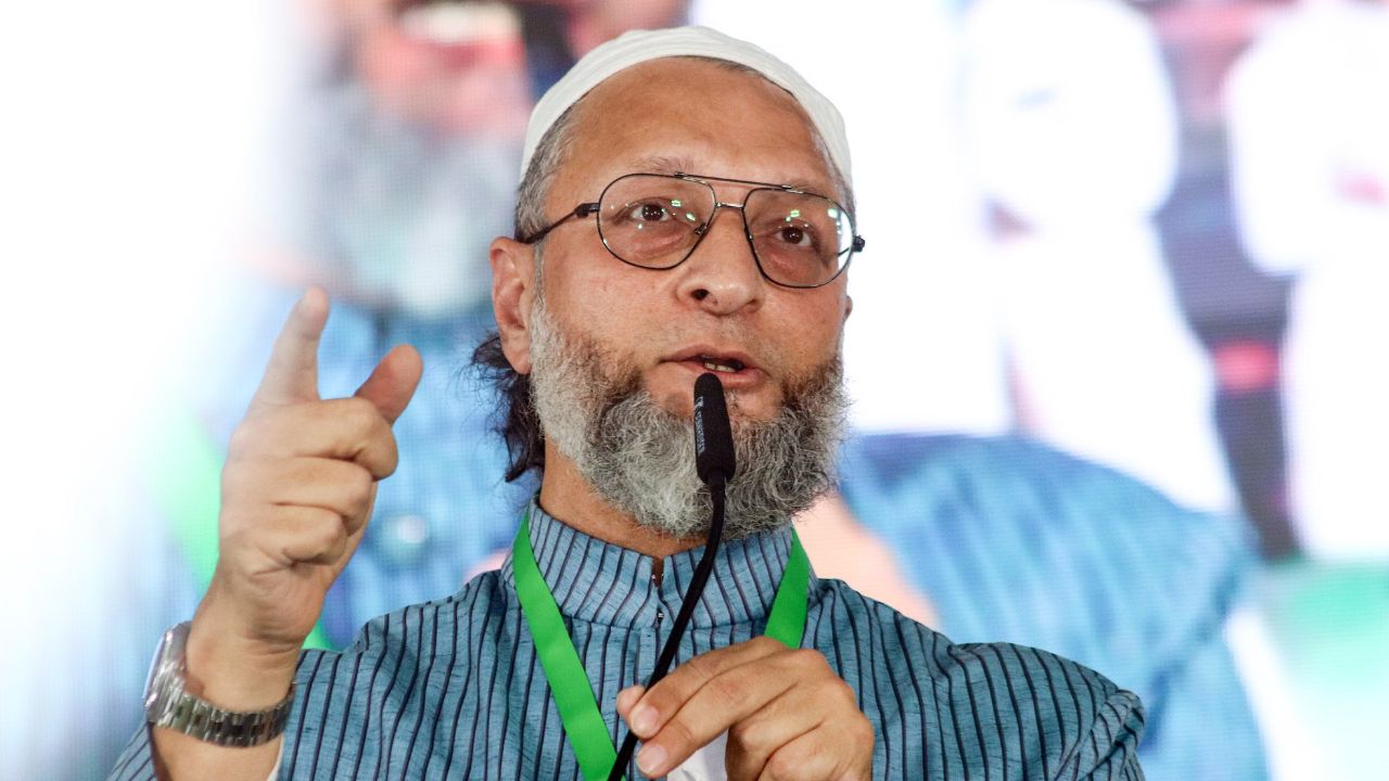 Asaduddin Owaisi का पाकिस्तान पर करारा प्रहार – '1947 में हमने ही चुना था भारत!'