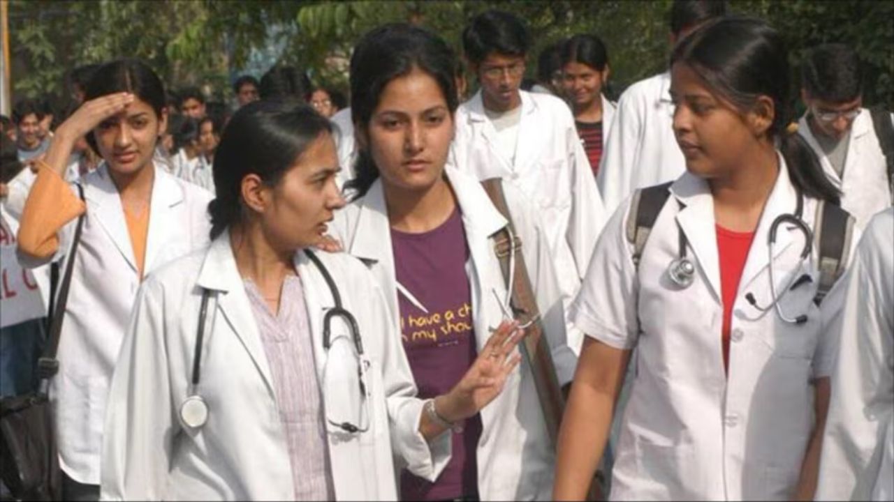 गुरुग्राम, फरीदाबाद और हिसार में NEET-UG परीक्षा में सबसे ज्यादा छात्र, जानें किस जिले से कितने छात्र देंगे परीक्षा