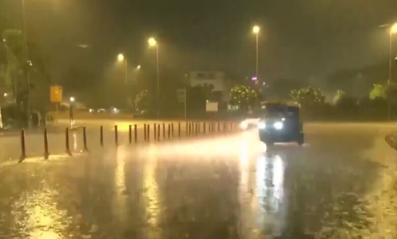 Delhi Weather: गर्जन, बिजली और पानी की बौछार, क्या आने वाले दिन और भी खतरनाक होंगे?