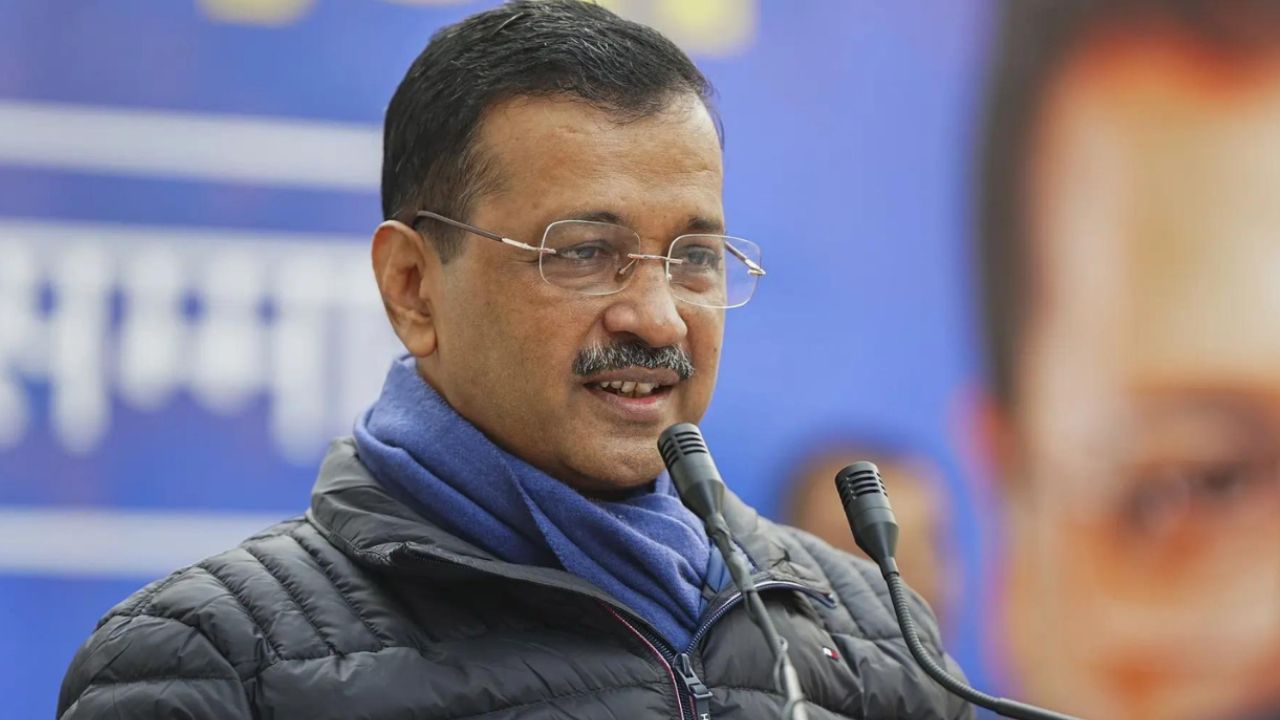 Delhi News: AAP के टूटते कुनबे को फिर जोड़ने उतरे केजरीवाल! क्या छात्र राजनीति से मिल पाएगा पार्टी को नया जीवन? 