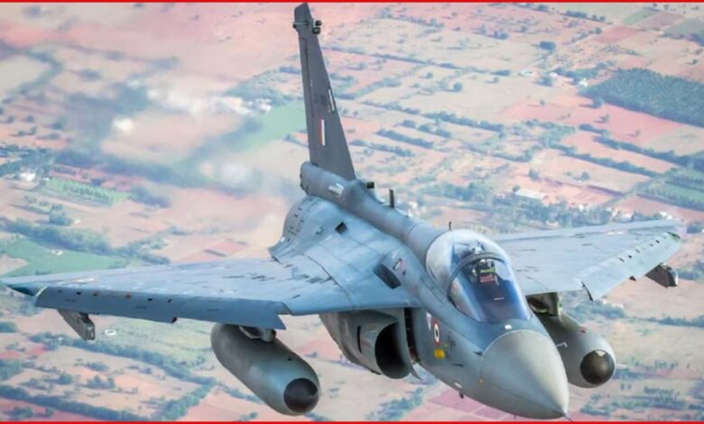 Indigenous Fighter Aircraft: रक्षा मंत्रालय ने शेयर की स्वदेशी लड़ाकू विमान की तस्वीर! रक्षा मंत्रालय ने दी खास जानकारी