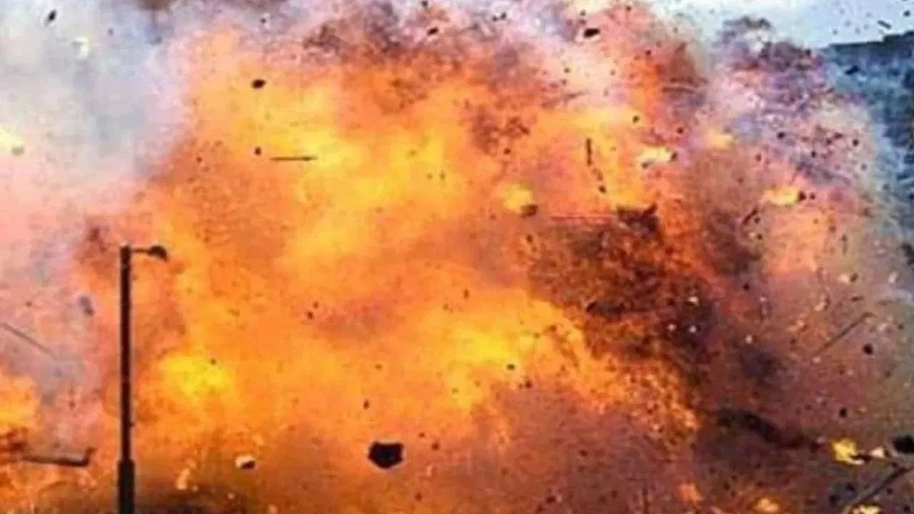 Punjab News: रात के सन्नाटे में गूंजा धमाका मुक़्तसर की पटाखा फैक्ट्री बनी मौत का कुंआ! चार की मौत पच्चीस घायल