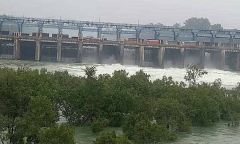 Punjab-Haryana Water Dispute: नहर की टूटी दीवारों पर बहता पानी बीबीएमबी ने क्षमता से अधिक पानी छोड़ने का क्यों लिया जोखिम भरा फैसला