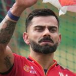कौन है वह युवा खिलाड़ी जो Virat Kohli को मानता है बड़े भाई! RCB के इस खिलाड़ी की विराट के साथ खास बॉन्डिंग