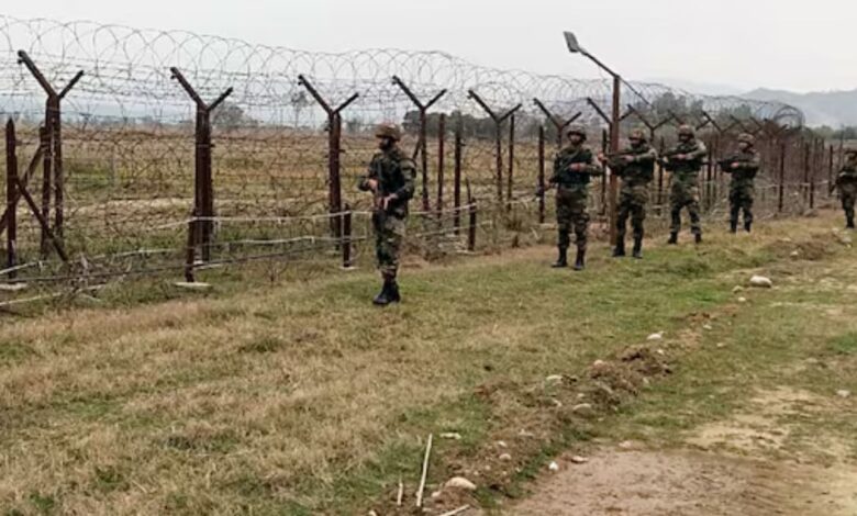 Punjab News: एयर रेड सायरन और बंद स्कूल! पंजाब में बढ़ते खतरे के बीच लोगों को घरों में रहने की चेतावनी