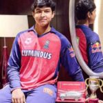 Vaibhav Suryavanshi: वैभव सूर्यवंशी ने अपने चमत्कारी शतक से धोनी को भी छोड़ दिया पीछे