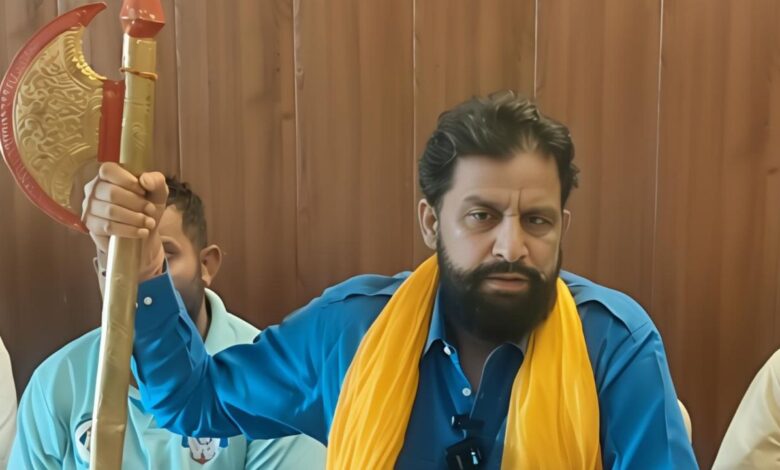 Naveen Jaihind का बड़ा बयान: परशुराम जन्मोत्सव में विघ्न डालने वाले राक्षस फरसे को देख लेना