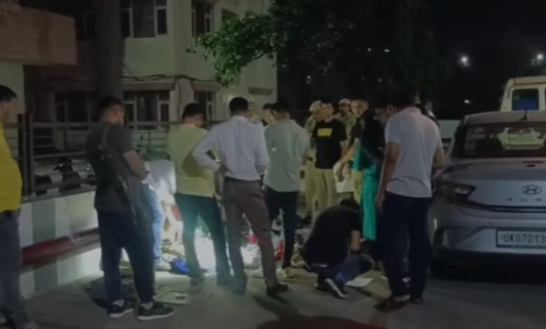 Panchkula Suicide Case: पंचकूला सेक्टर 27 में एक ही परिवार के 7 लोगों की आत्महत्या से इलाके में पसरा सन्नाटा