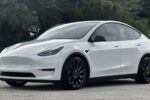 Tesla Sales: टेस्ला की गिरती बिक्री ने खोला यूरोप का राज चीनी कंपनियों ने कैसे छीना मस्क का मार्केट