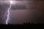 Haryana Weather: हरियाणा में आंधी-तूफान का तांडव, बिजली सेवा ठप, जनजीवन अस्त-व्यस्त