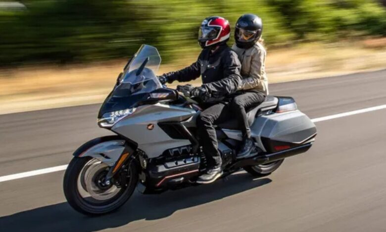 Honda Gold Wing Tour 2025 लॉन्च! क्या यह बाइक बना देगी राइडिंग का सपना हकीकत?
