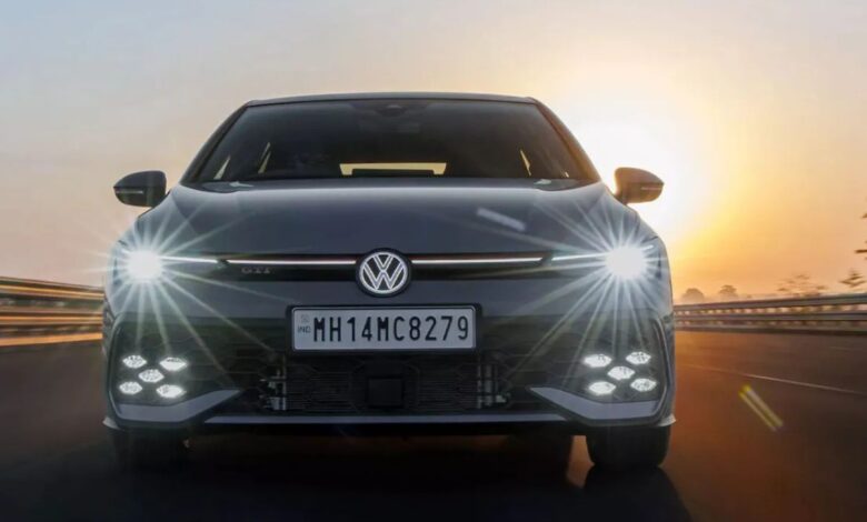 Volkswagen Golf GTI की पहली झलक ने ही मचा दी सनसनी, लॉन्च से पहले बिकी पहली खेप