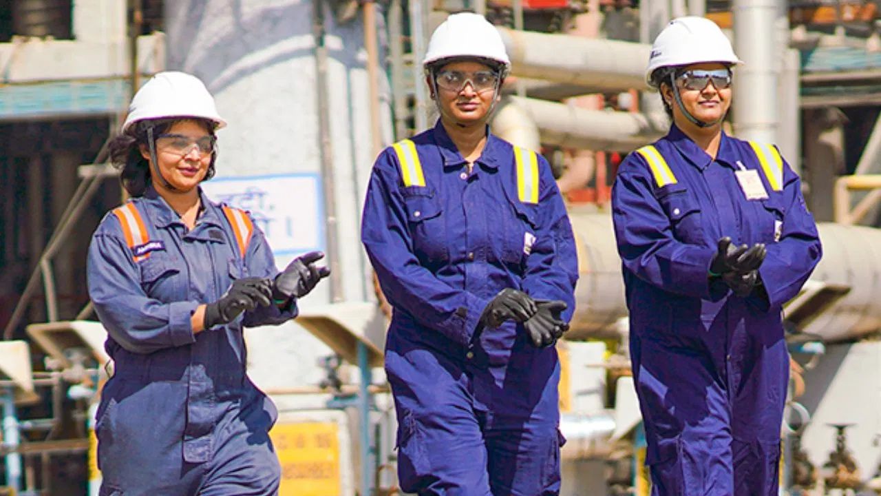BPCL Recruitment 2025: BPCL ने खोली भर्ती की खिड़की क्या आप तैयार हैं अपने सपनों को पूरा करने के लिए! जानिए आवेदन की आखिरी तारीख