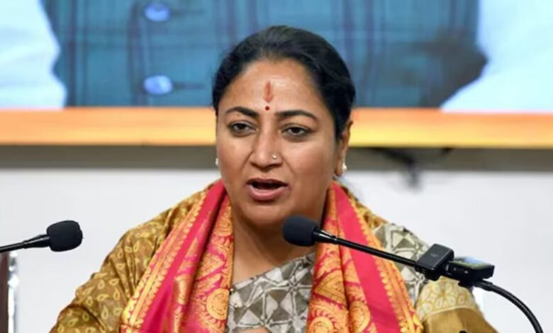 Delhi News: रेखा गुप्ता का बड़ा ऐलान दिल्ली को पर्यावरण मॉडल बनाने की तैयारी! जानिए सरकार की पूरी योजना और क्या इसमें मिलेंगे फायदे