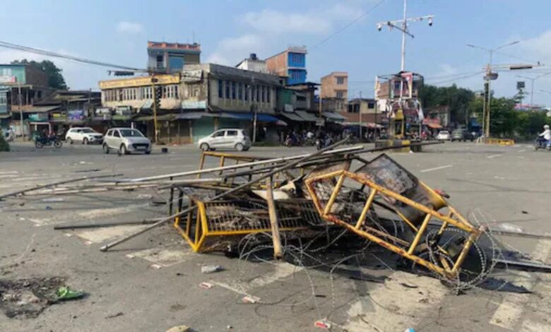 Manipur Violence: मणिपुर फिर उबाल पर, मैतेई नेताओं के विरोध से बढ़ा तनाव, इंटरनेट बंद और कर्फ्यू का एलान
