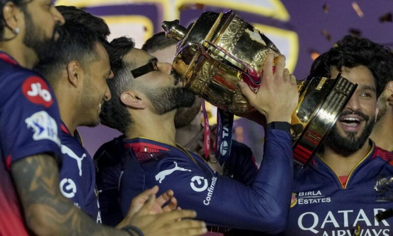RCB IPL 2025 Won: 18 साल के लंबे इंतजार के बाद RCB ने IPL 2025 में खिताब जीत कर साबित किया असली विजेता कौन