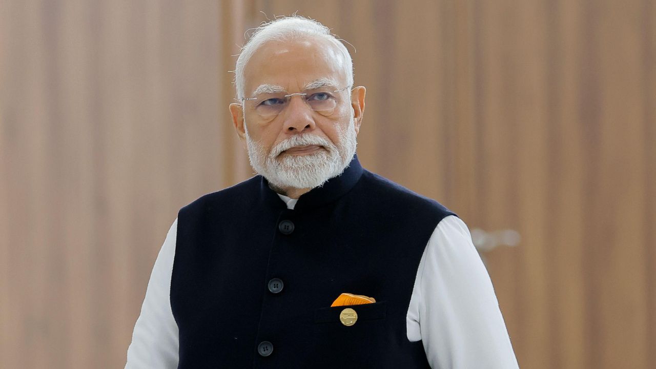 Modi 3.0: तीसरे कार्यकाल का पहला साल और मोदी के दमदार फैसले जानिए कैसे बदल गया राजनीतिक गणित