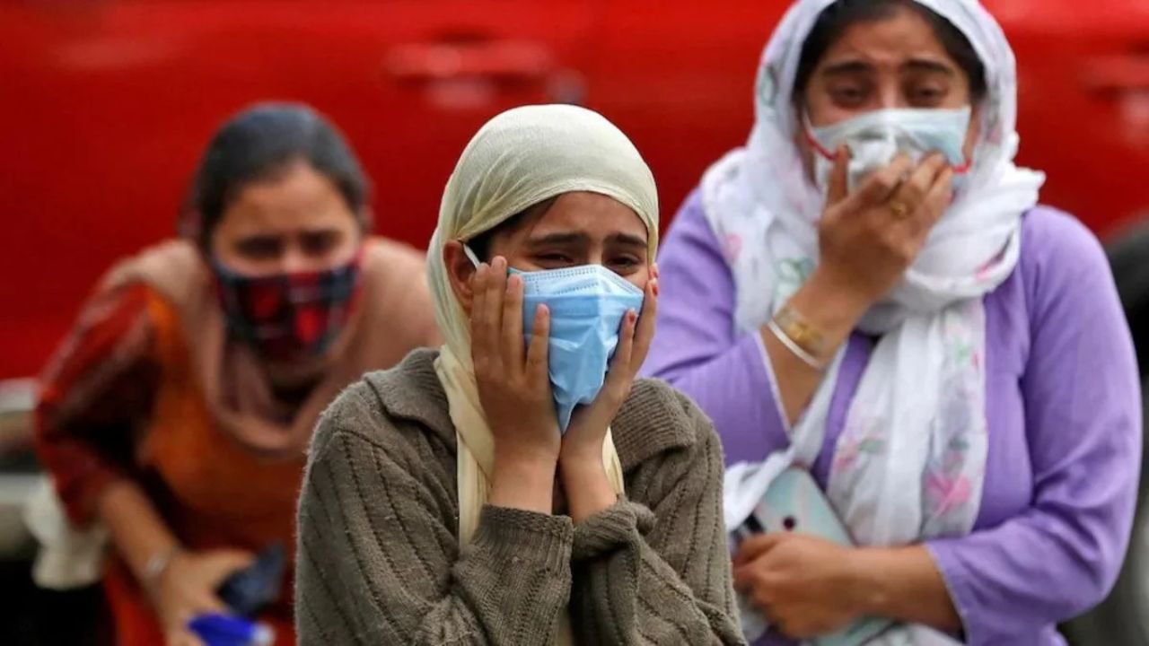 Corona Cases: कोविड फिर बढ़ा खतरा 6 हजार से अधिक एक्टिव केस! देश में फिर से बढ़ती चिंता