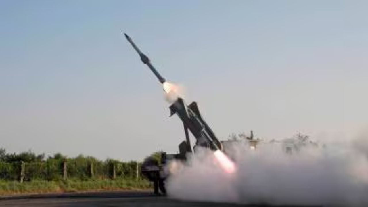 Indian Army: QRSAM की तैनाती से कांपा दुश्मन का हौसला! अब भारत की वायु सीमा में घुसपैठ का अंजाम होगा विनाश