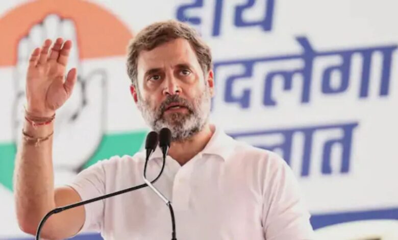 Rahul Gandhi और रॉबर्ट वाड्रा पर टिप्पणी कर बैठे लक्ष्मण सिंह, पार्टी से निकाले गए कांग्रेस नेता की कहानी चौंकाएगी