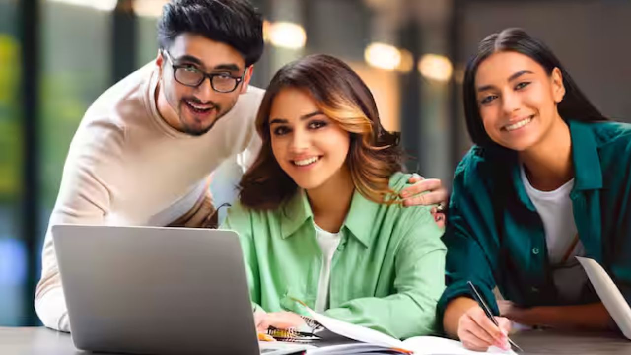 पीजी डिग्री हो तो मिल सकता है अध्यापन का सुनहरा मौका – जानिए एनटीईटी 2025 की डेडलाइन और जरूरी योग्यता