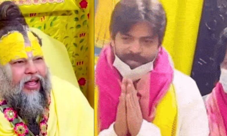 Haryana News: बंदूक वाले गीत गाने वाले मासूम शर्मा ने लिया संतों का आशीर्वाद, प्रेमानंद महाराज ने भी की तारीफ़