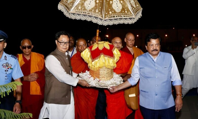 Delhi News: दिल्ली में पहली बार दर्शन के लिए आए बुद्ध के पवित्र अवशेष, श्रद्धालुओं की भीड़ जुटने वाली