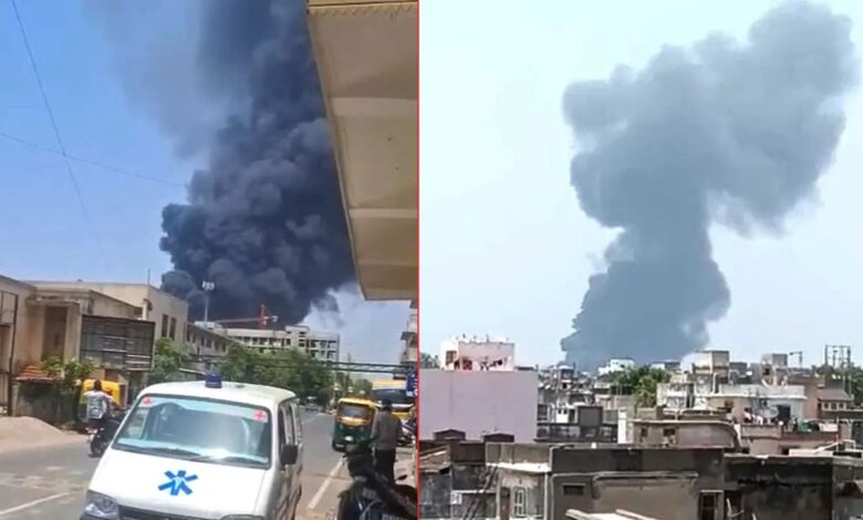 Ahmedabad Plane Crash: अहमदाबाद में एयर इंडिया फ्लाइट क्रैश, 242 यात्रियों से भरे विमान का रहस्यमय हादसा