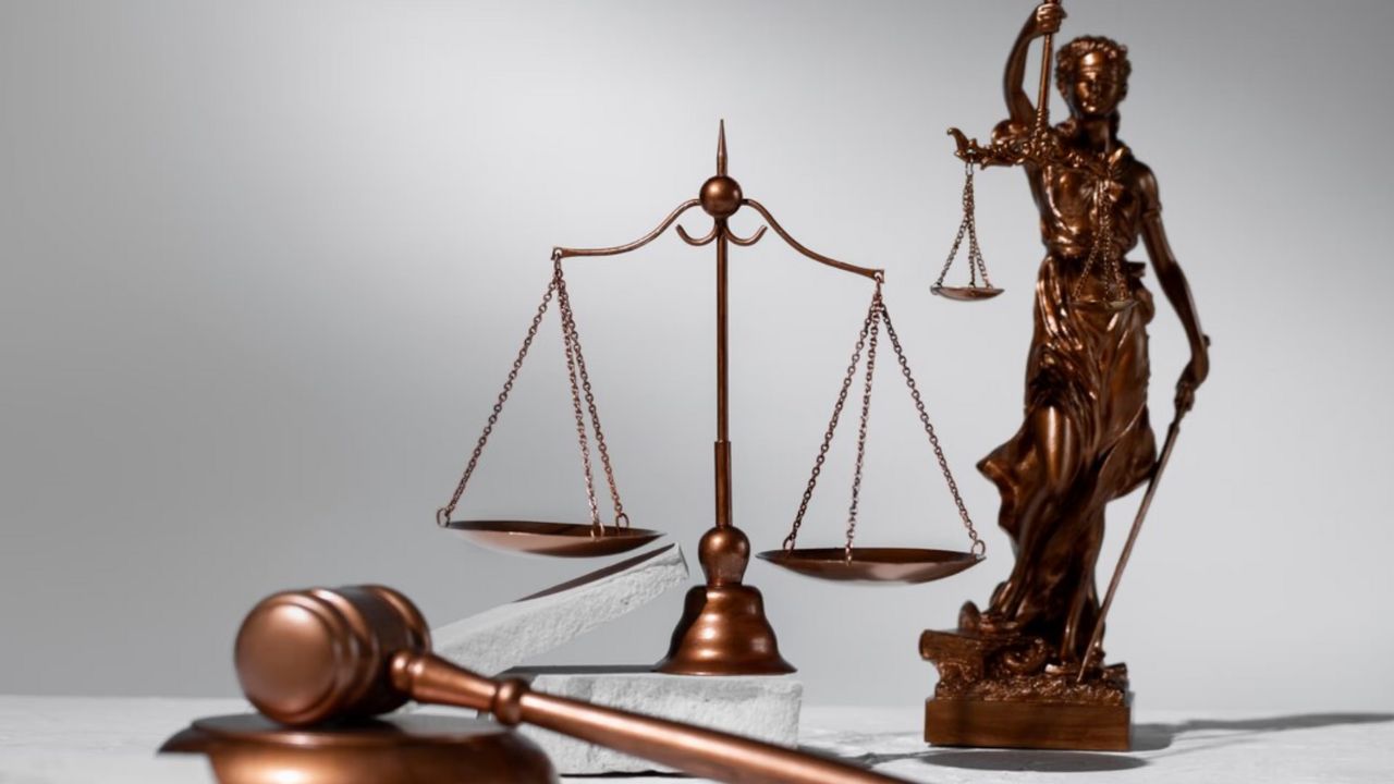 Top 10 Law Colleges: कानून में करियर बनाने के लिए जानिए भारत के टॉप लॉ कॉलेज