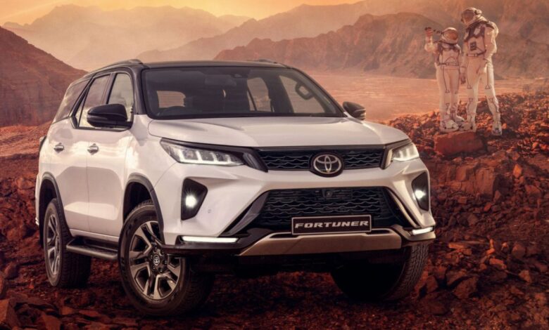 Fortuner Mild Hybrid vs Standard: क्या 2 लाख ज्यादा देकर Fortuner Hybrid लेना समझदारी है? खुलेंगे सारे राज़
