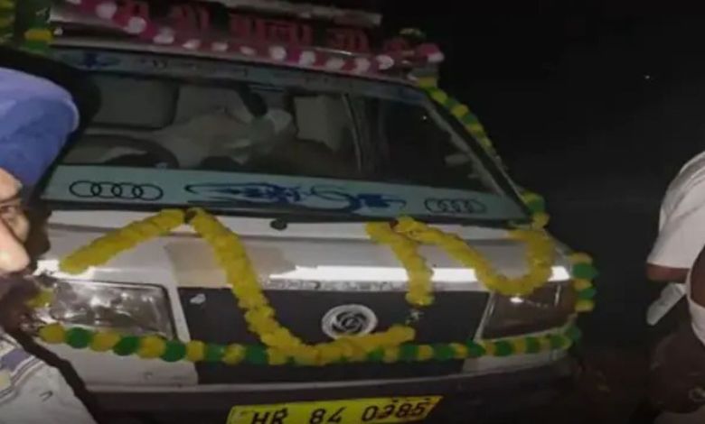 Jind: बदोवाल के पास हुआ बड़ा हादसा! कांवड़ लेने जा रहे श्रद्धालुओं की गाड़ी पलटी, 14 घायल