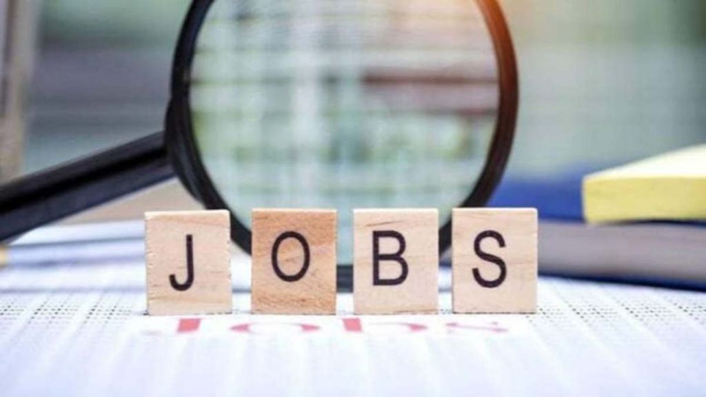 SSC JE Recruitment: इंजीनियर युवाओं के लिए सरकारी नौकरी का धमाका, SSC लेकर आया 1340 पदों पर बंपर भर्ती