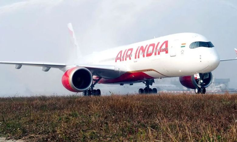 Air India विमान में बड़ा हादसा टला! उड़ान के तुरंत बाद बर्ड हिट से मचा हड़कंप — जानें पूरी कहानी!