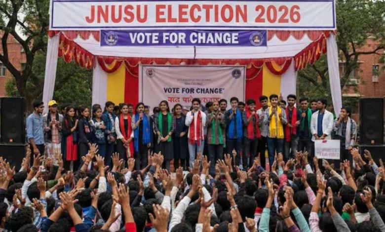 जेएनयू छात्रसंघ चुनाव में कांटे की टक्कर, अध्यक्ष पद पर लेफ्ट और एबीवीपी में रोमांचक मुकाबला जारी