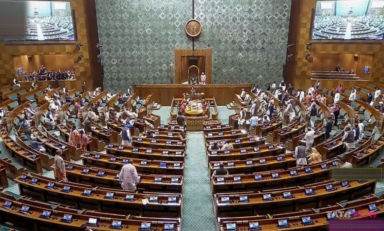 विपक्ष की आज की बैठक में तय होगा सरकार को घेरने का दांव, शीतकालीन सत्र से पहले राजनीतिक घमासान