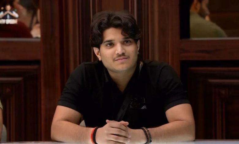 Bigg Boss 19 में यूट्यूबर मृदुल तिवारी का चौकाने वाला एविक्शन, जनता ने 4 वोट से पलटा खेल