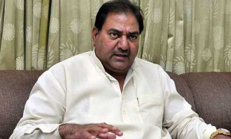 Abhay Chautala ने पूर्व IPS को पुलिस चौकी में मारे 39 जूत, तूड़ी के कोठे में छिपे होने के बावजूद चौटाला बंधुओं को गिरफ्तार किया था पूर्व IPS ने