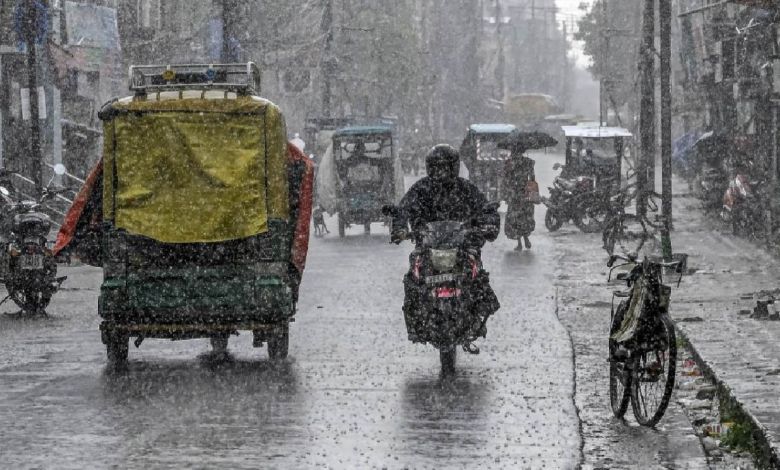 Today Weather: मौसम विभाग का अलर्ट! अब बारिश, बर्फबारी और गरज-चमक के साथ बढ़ेगी सर्दी की मार!
