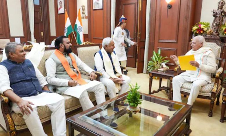 Bihar Politics: कल बिहार की राजनीति बदलेगी! Deputy CM की रेस में किसका पलड़ा भारी?