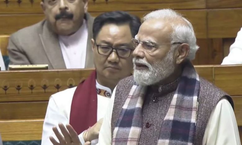 PM Modi ने संसद में उठाया Vande Mataram का विषय, कांग्रेस-नेहरू पर तीखे निशाने से बढ़ा हलचल