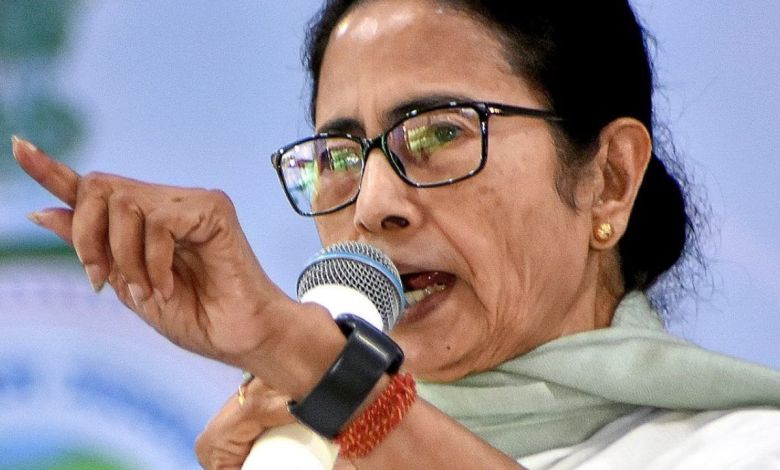 ममता बनर्जी ने बांग्लादेश की BNP जीत पर तारिक रहमान को भेजे विशेष फूल और मिठाइयाँ