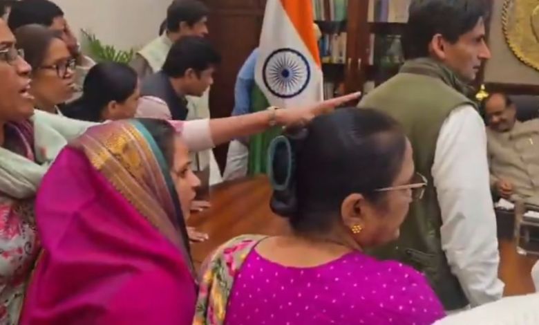 Kiren Rijiju Post: संसद की मर्यादा टूटी? स्पीकर कक्ष वीडियो कांड पर तेज हुई जांच और कार्रवाई